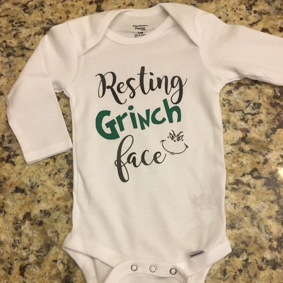 🎄 Resting Grinch Face Onesie 🎄 - Picture 2 of 2